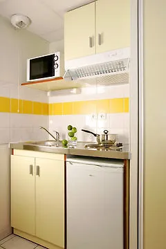 Comfort Suites Cannes Hotel 3*