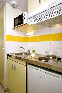 Comfort Suites Cannes Szálloda 3*