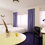 Otel Comfort Suites Cannes